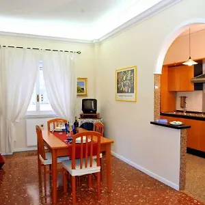 domus-gordiani.it-romehotels.com/